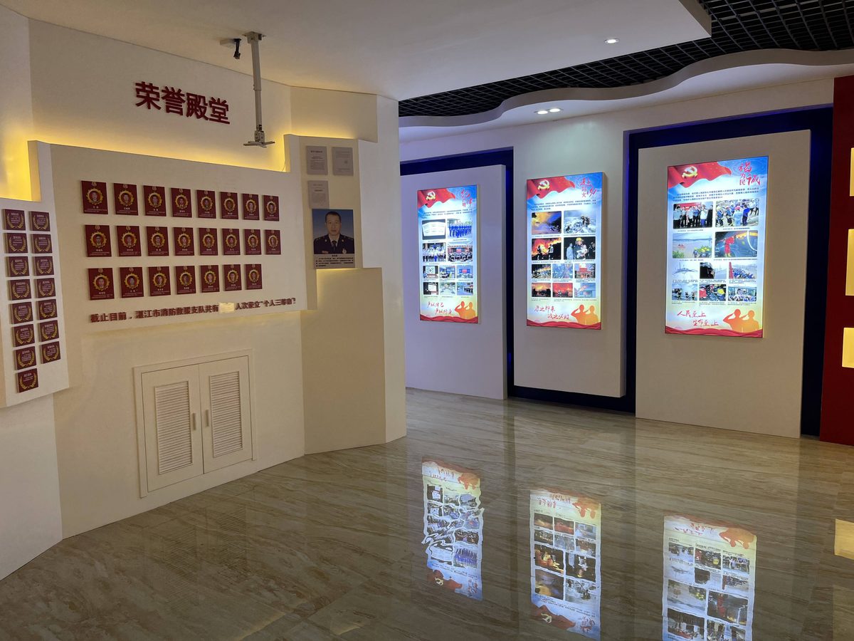湛江工装装修工程实拍，现场施工实景，爱果儿装饰直管工班